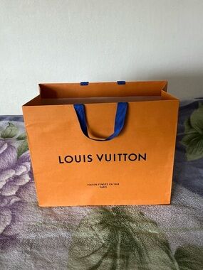 Large Louis Vuitton Gift Bag